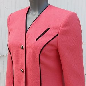 LORIANNA (RUSSIA) LADIES (5) BUTTON LUXURY  BLAZER /COAT